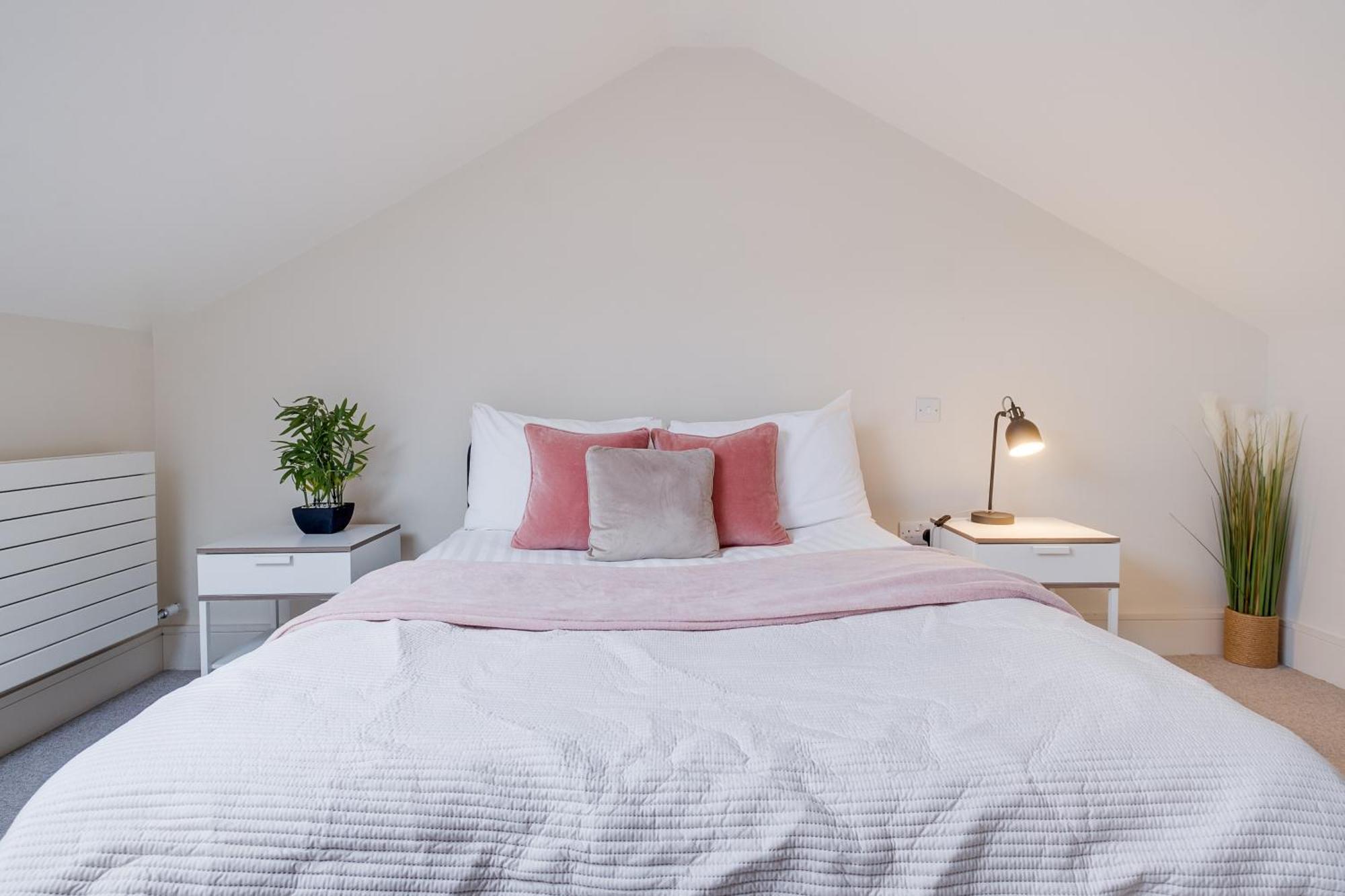 Osbourne House Pink 2 Bed, 2 And Half Bath Lägenhet Birmingham Exteriör bild