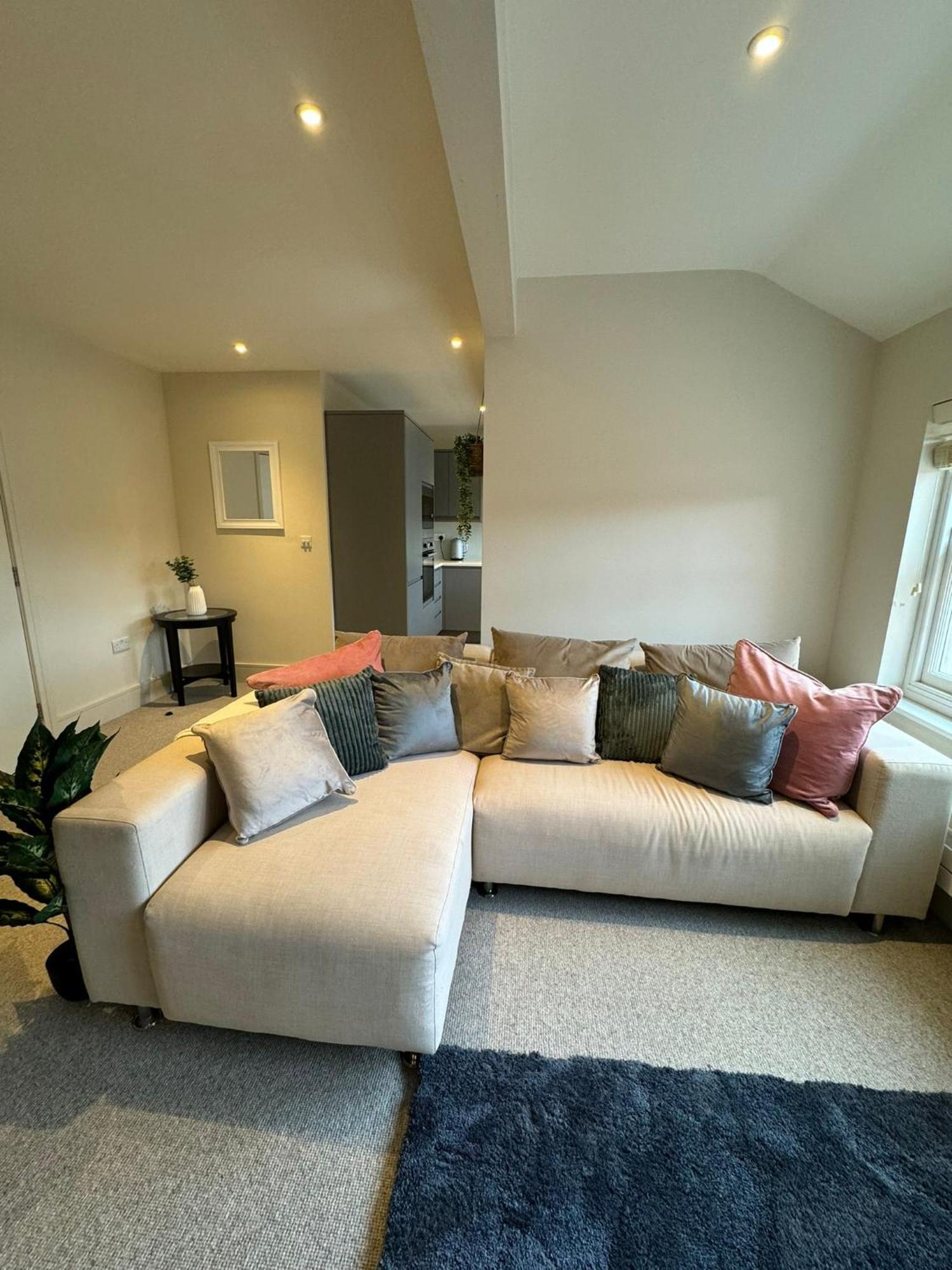 Osbourne House Pink 2 Bed, 2 And Half Bath Lägenhet Birmingham Exteriör bild